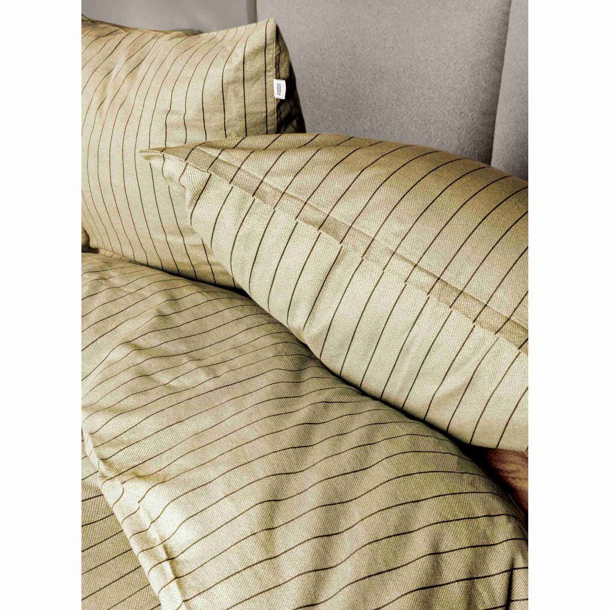 SW-BW-Soft Stripe