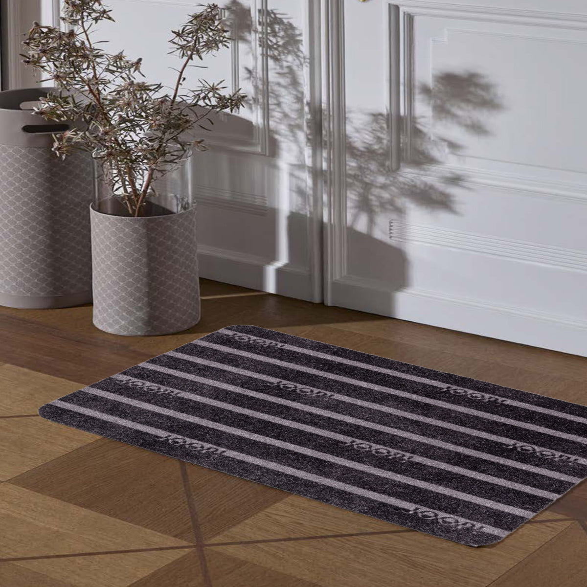 JOOP! Fußmatte WELCOME MATS Logo Stripes - robust & komfortabel
