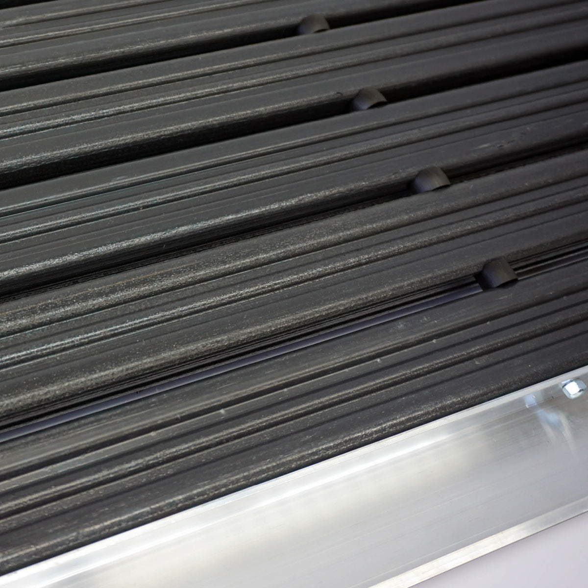 Fußmatte SUPER BRUSH – Aluminiumkante & Bürsten
