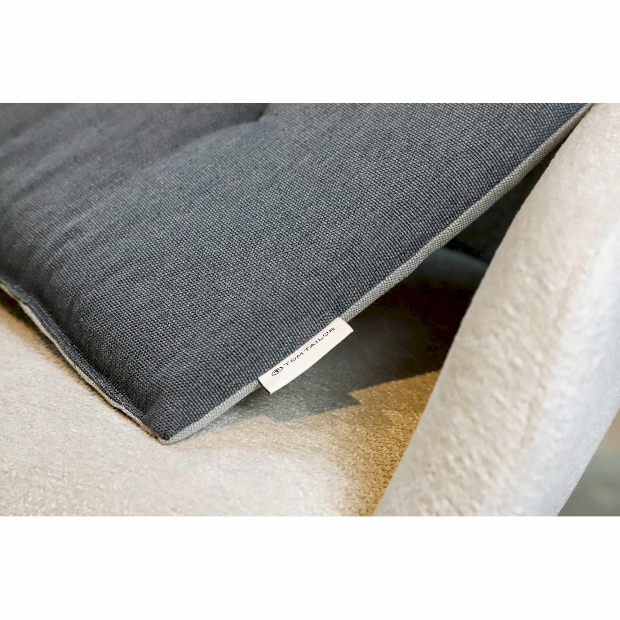 TT-SK-DoveChairpad
