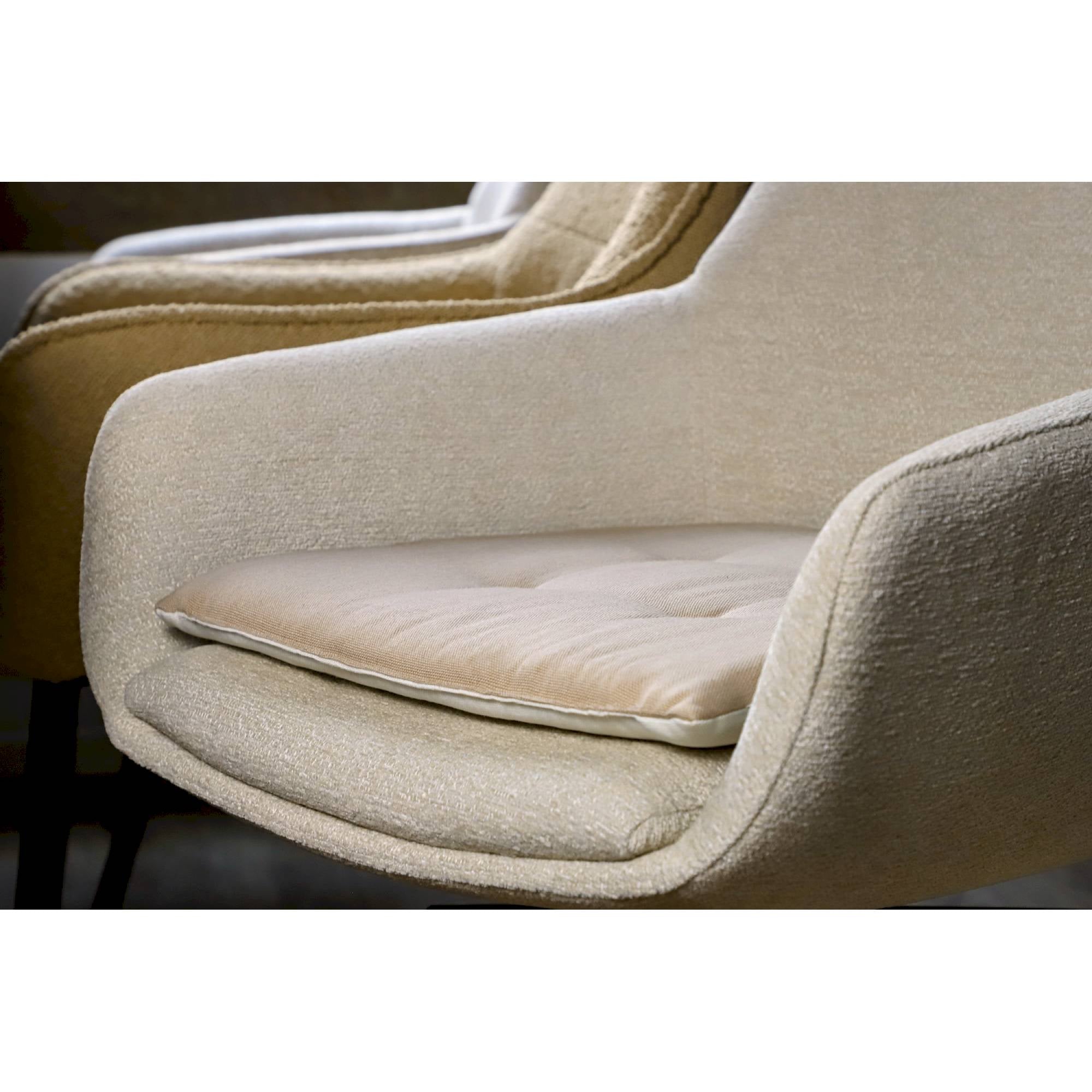 TT-SK-DoveChairpad