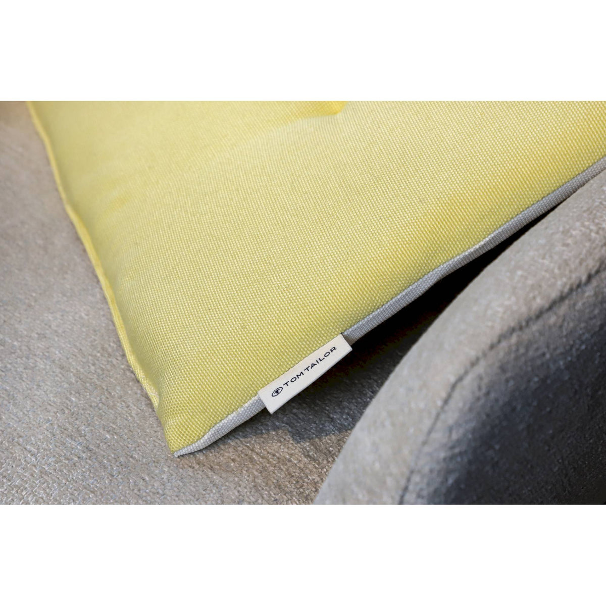 TT-SK-DoveChairpad