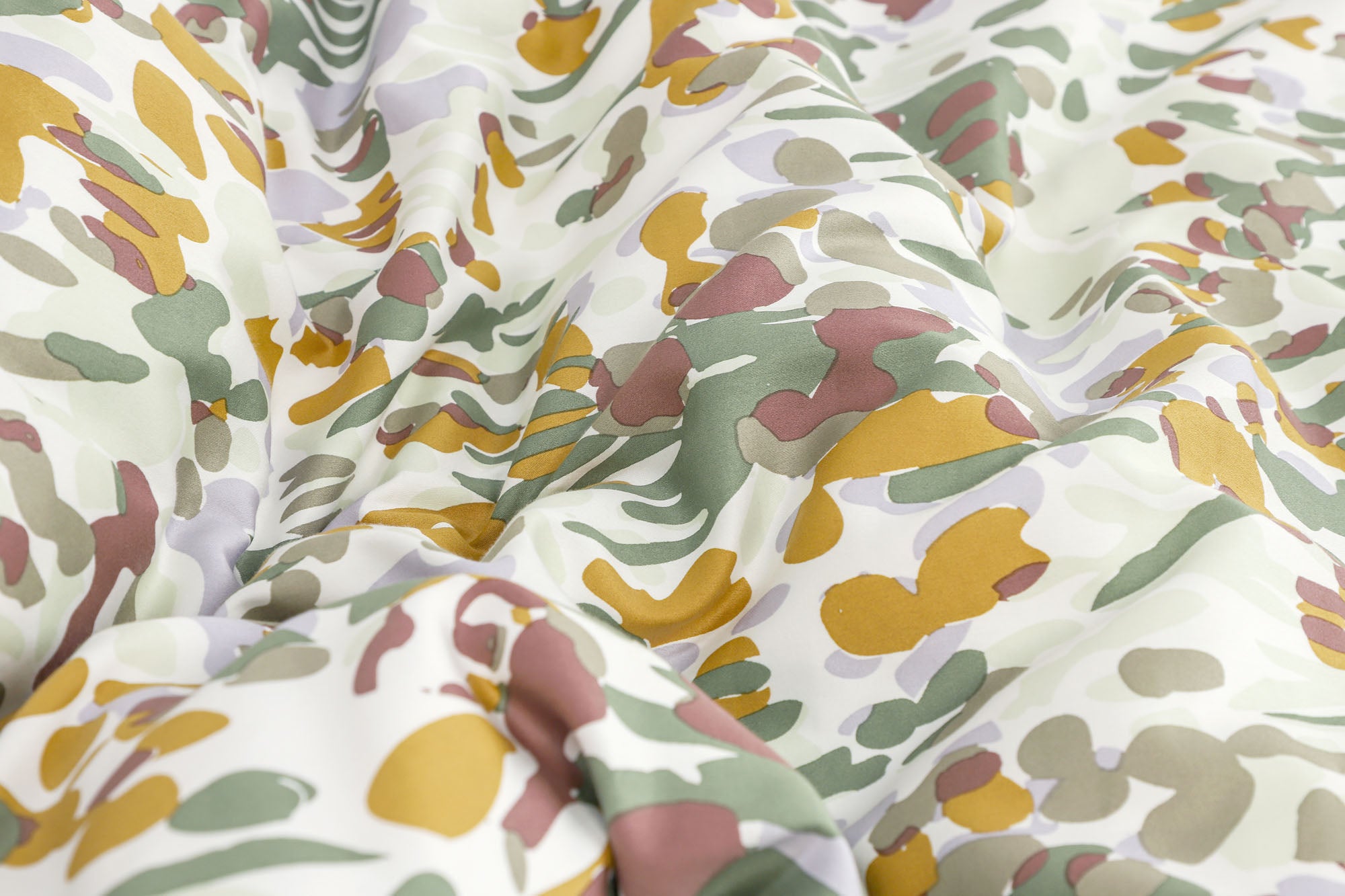 Schöner Wohnen Satin Bettwäsche aus 100% nachhaltiger Baumwolle – mit floralen & grafischen Designs