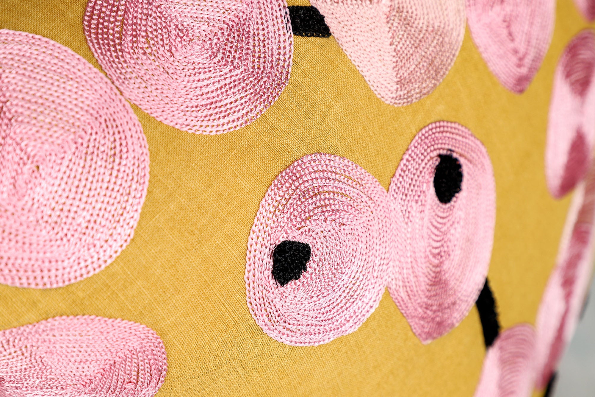 Schöner Wohnen Zierkissenhüllen – Hochwertige Wohnkissen mit Streifen, Stickerei & floralem Design – Naturmaterialien