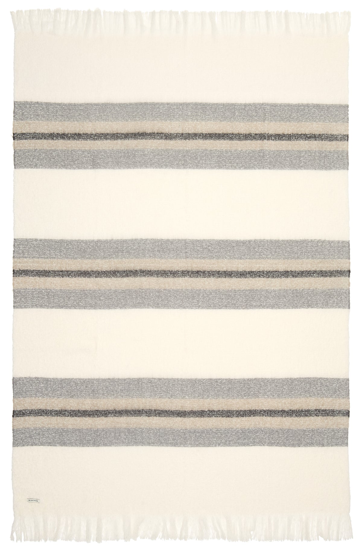 Tom Tailor Kuscheldecke aus Bouclégarn – flauschig & weich mit Fransen - 145x200cm